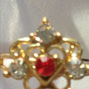 Crystal fashion ring